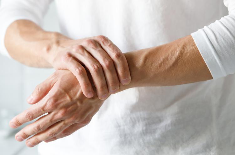 Nhận Biết Sớm Các Dấu Hiệu Và Triệu Chứng Của Hội Chứng Ống Cổ Tay